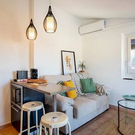 Апартаменты Romantic Duplex With Terrace And Great Views