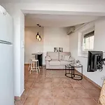 Romantic Duplex With Terrace And Great Views * Gérone
