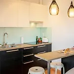 Romantic Duplex With Terrace And Great Views Appartement Gérone