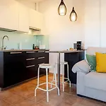 Romantic Duplex With Terrace And Great Views * Gérone