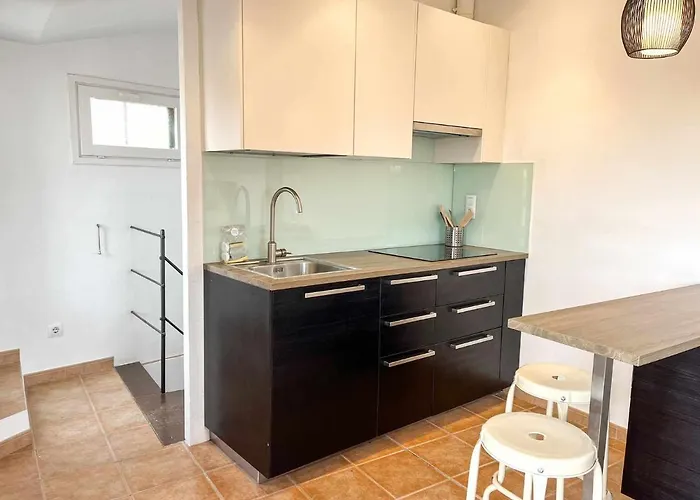 Romantic Duplex With Terrace And Great Views * Gerona