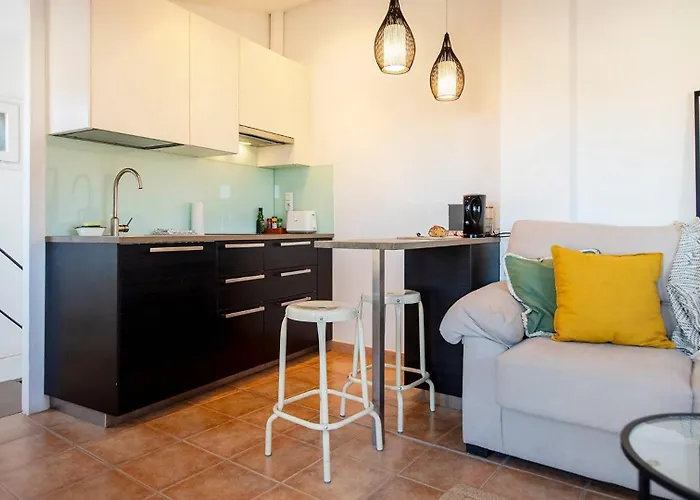 Romantic Duplex With Terrace And Great Views * Gerona
